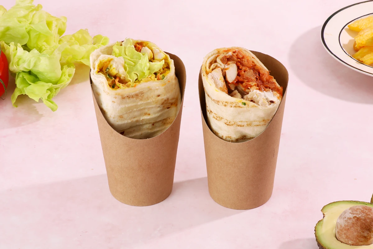 Wrap-Becher, braun, 12oz, Ø 6 cm × Höhe vorne 6,3 / hinten 12 cm, unbedruckt (1.000er Karton)