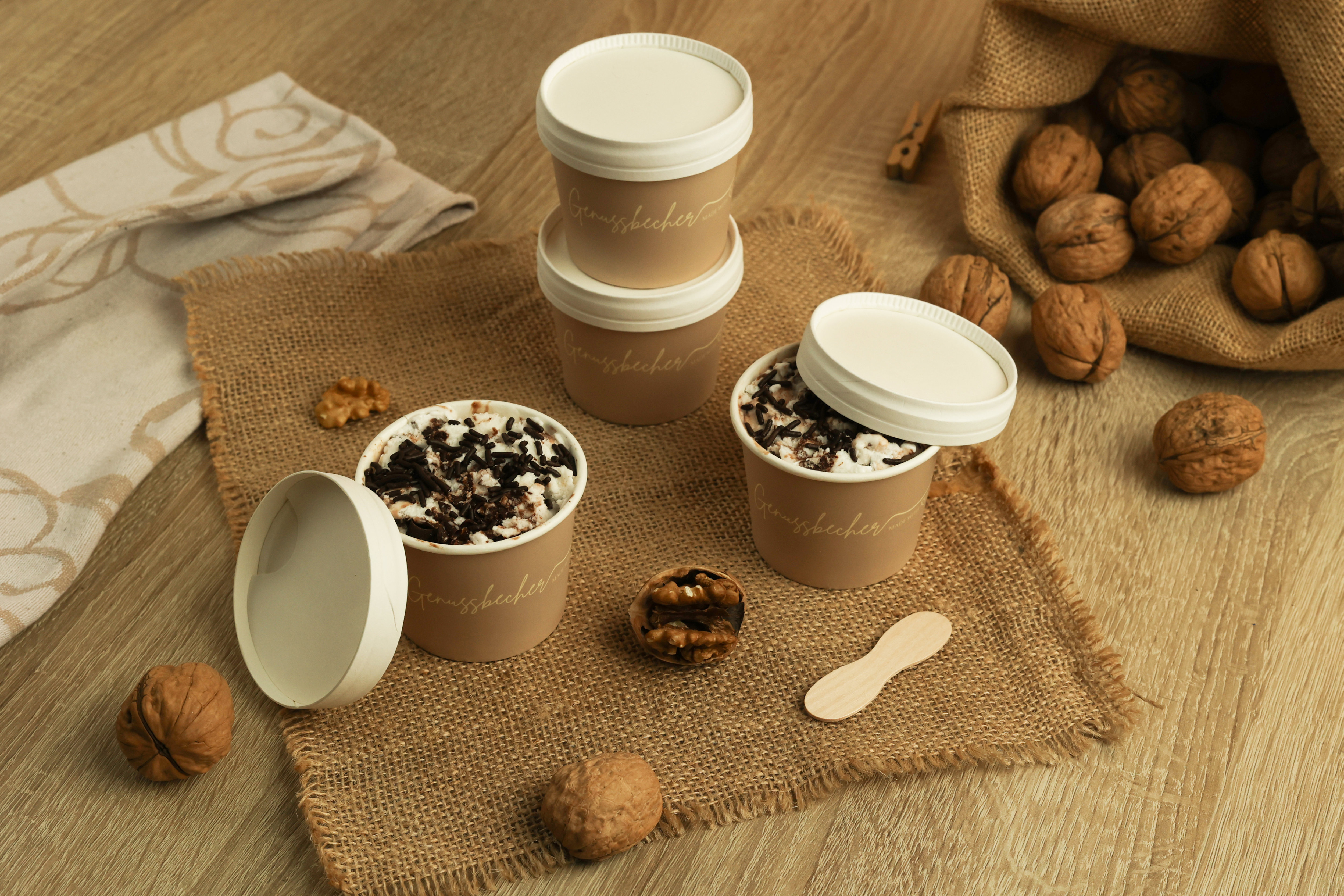 Papp-Eisbecher, Genussbecher, weiß, Ø 6,8 x Ø 5,4 x H 5,3 cm, Beidseitige PE-Beschichtung (1.000er Karton)