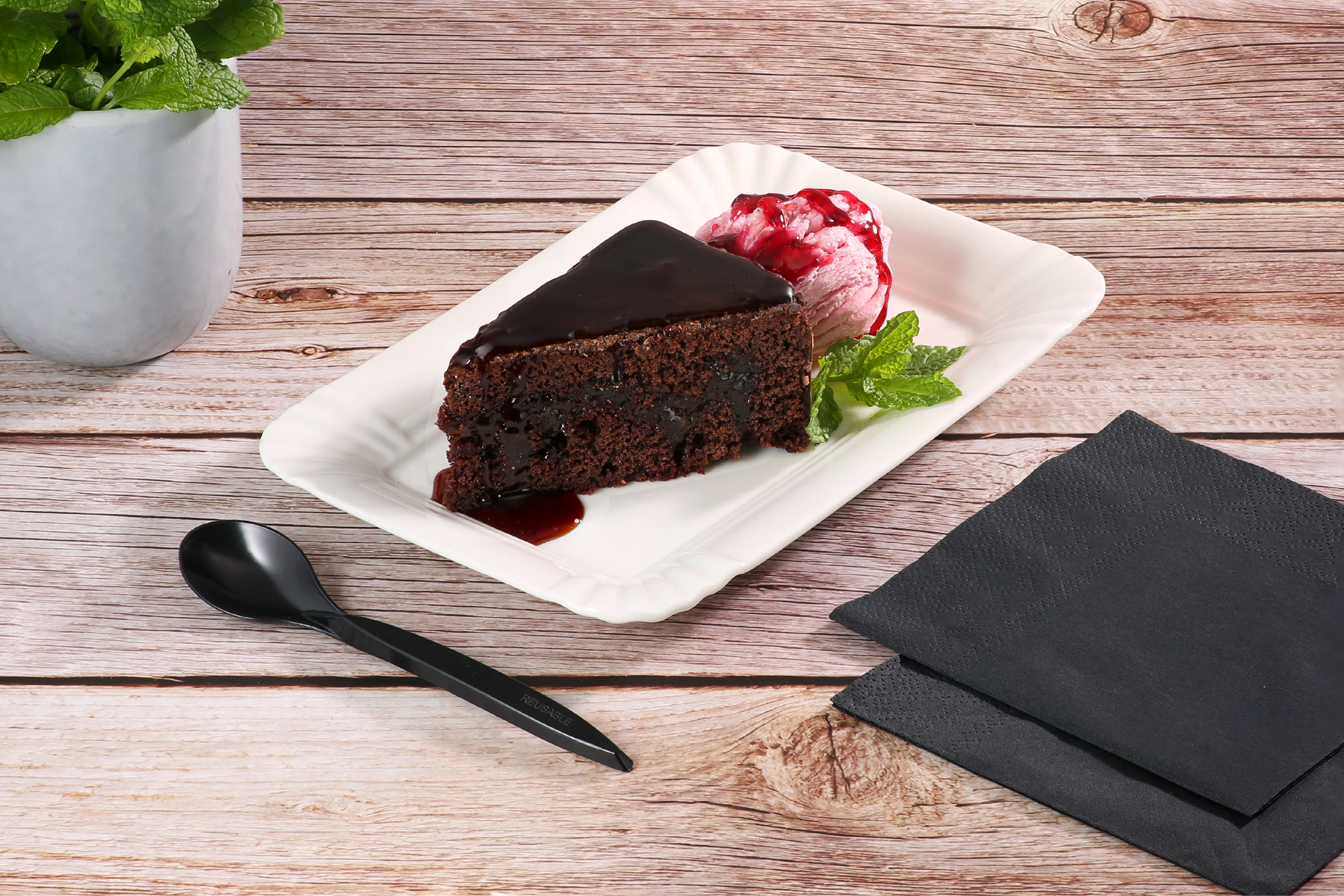 Mehrweg-Dessertlöffel, schwarz, 13 cm, aus PS (2.000er Karton)